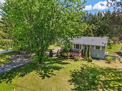 8020 Park Lane Crescent, Severn, ON L0K 2B0