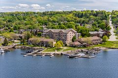 4 Beck Boulevard 302, Penetanguishene, ON L9M 2H3