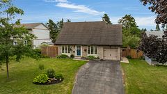 36 Lillian Crescent, Barrie, ON L4N 4P6