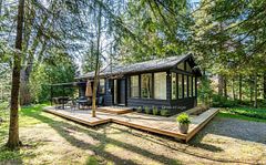 1 Sundown Road, Tiny, ON L0L 2J0