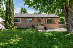 93 North Street W, Orillia, ON L3V 3S7
