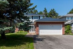 55 Laurentian Lane, Orillia, ON L3V 7N7