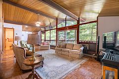 25 William Avenue, Wasaga Beach, ON L9Z 2X3