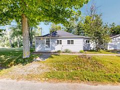 24 Ridge Avenue, Ramara, ON L0K 1B0