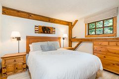 22 Newton Way, Clearview, ON L9Y 3Y9