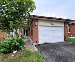 30 Orwell Crescent, Barrie, ON L4N 6M6