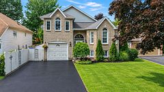 12 Goldsmith Place, Wasaga Beach, ON L9Z 1E5