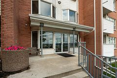 126 Bell Farm Road B08, Barrie, ON L4M 6J3