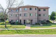 115 Bond Street Unit 201, Orillia, ON L3V 1J7