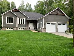 5 Oakwood Avenue S, Tiny, ON L9M 0J2