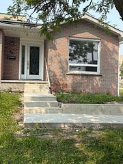44 Sylvia Street, Barrie, ON L4M 5J4