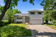 70 Briar Road, Barrie, ON L4N 3M4