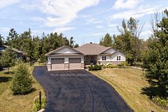34 Merrington Avenue, Oro-Medonte, ON L3V 0R5