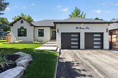 36 Grouse Glen, Barrie, ON L4N 7Z7