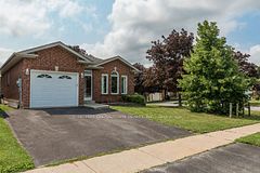 1 Lang Drive, Barrie, ON L4N 7X9