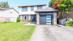 105 Oren Boulevard, Barrie, ON L4N 4M3