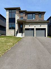 7 Tran Street, Wasaga Beach, ON L9Z 0M9