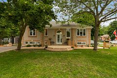 52 Harbour Crescent, Wasaga Beach, ON L9Z 1G5