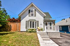 346 Yonge Street, Midland, ON L4R 2B4