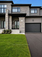 7 Federica Crescent, Wasaga Beach, ON L9Z 0N5