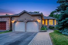 20 McVeigh Drive, Barrie, ON L4N 7E2
