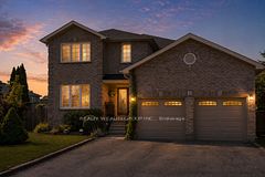 32 Reynolds Lane, Barrie, ON L4N 0P9