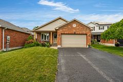 18 Draper Crescent, Barrie, ON L4N 8A9