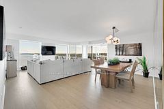 65 Ellen Street 1104, Barrie, ON L4N 3A5