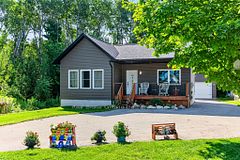 75 Bourgeois Beach Road, Tay, ON L0K 2A0