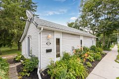 204 Cox Mill Road, Barrie, ON L4N 4G5