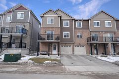48 Andean Lane, Barrie, ON L9J 0B1