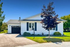 16 Atlantic Avenue, Wasaga Beach, ON L9Z 3A8