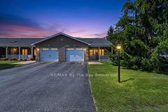 105 Meadow Lane, Wasaga Beach, ON L9Z 0A4