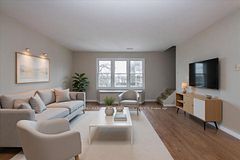 119 D'ambrosio Drive 9, Barrie, ON L4N 7N7