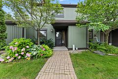 156 N ESCARPMENT Crescent, Collingwood, ON L9Y 5B4