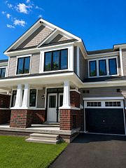 17 Rochester Drive, Barrie, ON L9S 2Z8
