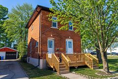 231 Front Street S UPPER, Orillia, ON L3V 4T1