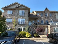 53 Ferndale Drive S 3, Barrie, ON L4N 5W9