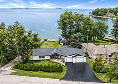 91 Moon Point Drive, Oro-Medonte, ON L3V 0R8