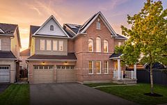 22 Maple Crown Terrace, Barrie, ON L4M 7H4