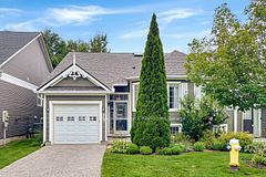 25 Green Briar Drive, Collingwood, ON L9Y 5H9