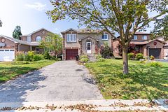 14 Orok Lane Upper Level Unit, Barrie, ON L4M 6H4
