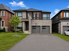 4 Sweet Cicely Street, Springwater, ON L9X 2E2