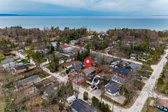 12 5th Lane, Wasaga Beach, ON L9Z 2E9