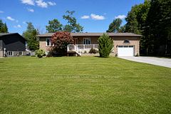 51 Indianola Crescent, Wasaga Beach, ON L9Z 2W4