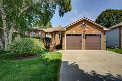 68 Acorn Crescent, Wasaga Beach, ON L9Z 1L7