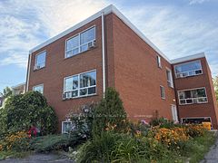 13 Queen Street 1, Barrie, ON L4M 1Y9