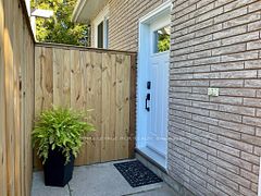 18 Watts Crescent, Collingwood, ON L9Y 4A5