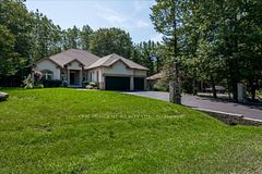 9 Laddie Lane, Springwater, ON L9X 0C3