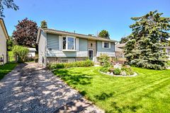 21 KORLEA Crescent, Orillia, ON L3V 7K3